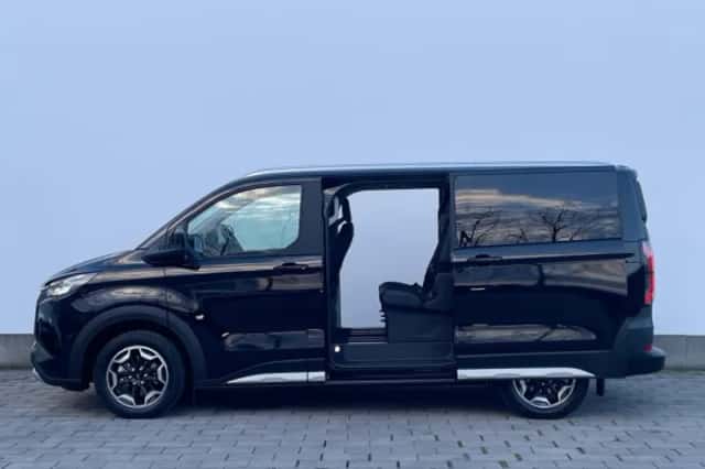 Ford Tourneo Custom (2025) thumbnail 3