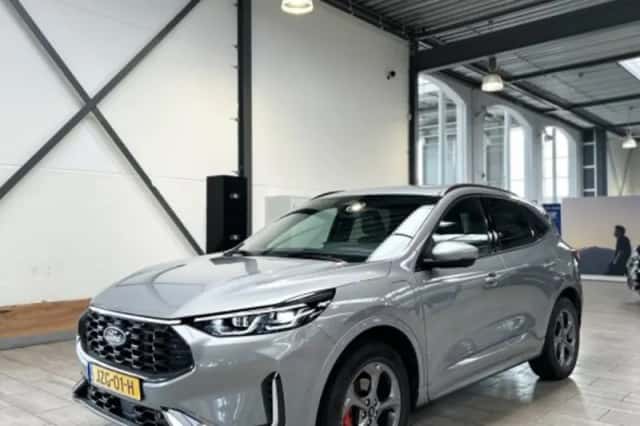 Ford Kuga (2025) thumbnail 1