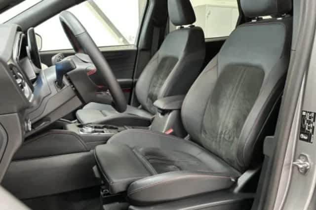 Ford Kuga (2025) thumbnail 6