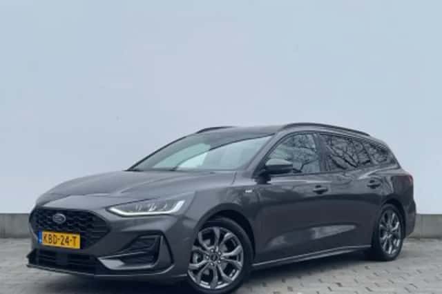 Ford Focus (2024) thumbnail 4