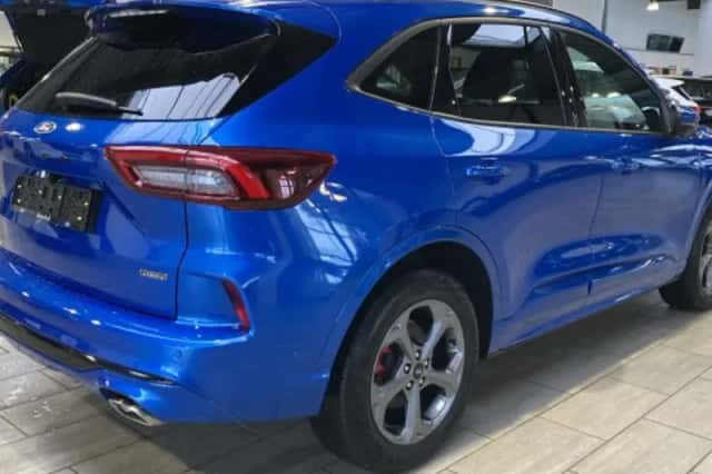 Ford Kuga (2025) thumbnail 4