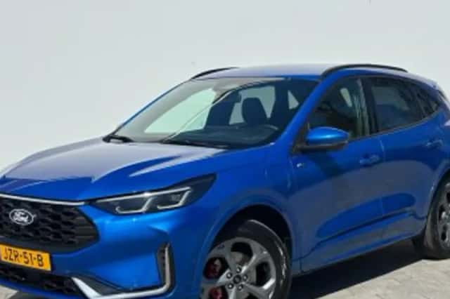 Ford Kuga (2025) thumbnail 4