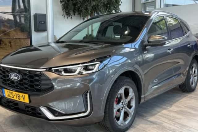 Ford Kuga (2025) thumbnail 1