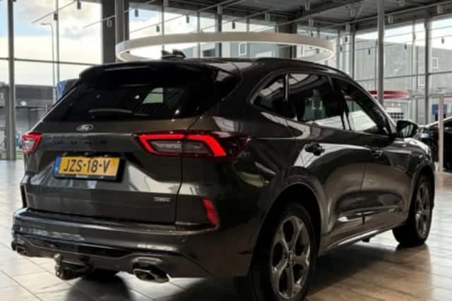 Ford Kuga (2025) thumbnail 5