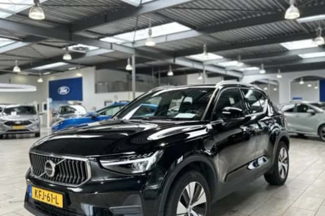 Volvo XC40 (2023) thumbnail 1