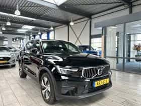 Volvo XC40 (2023) thumbnail 3