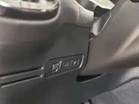 Volvo XC40 (2023) thumbnail 21