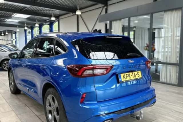 Ford Kuga (2025) thumbnail 4