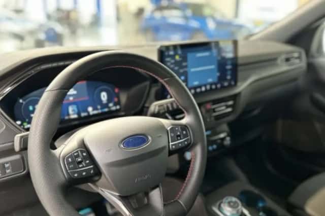 Ford Kuga (2025) thumbnail 6