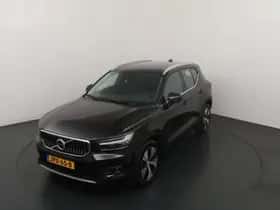 Volvo XC40 (2023) thumbnail 2