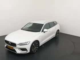 Volvo XC40 (2023) thumbnail 3