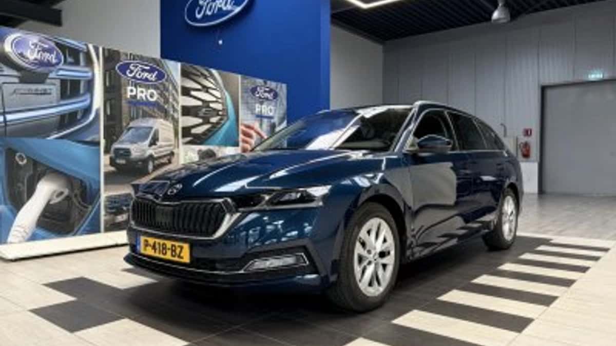 Škoda Superb (2021) — foto 1