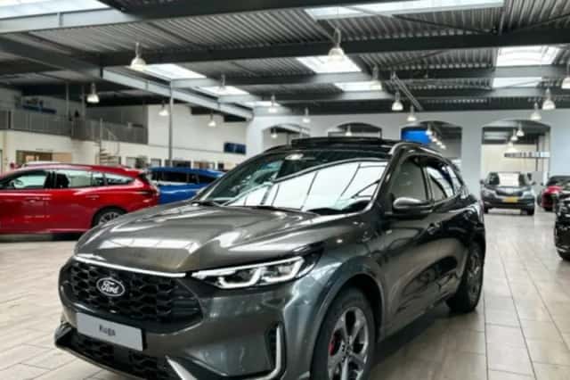 Ford Kuga (2025) thumbnail 1