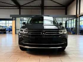 Volkswagen Tiguan (2023) thumbnail 2