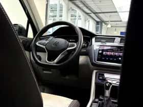 Volkswagen Tiguan (2023) thumbnail 12