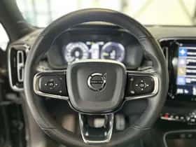 Volvo XC40 (2022) thumbnail 11
