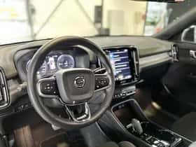 Volvo XC40 (2022) thumbnail 8
