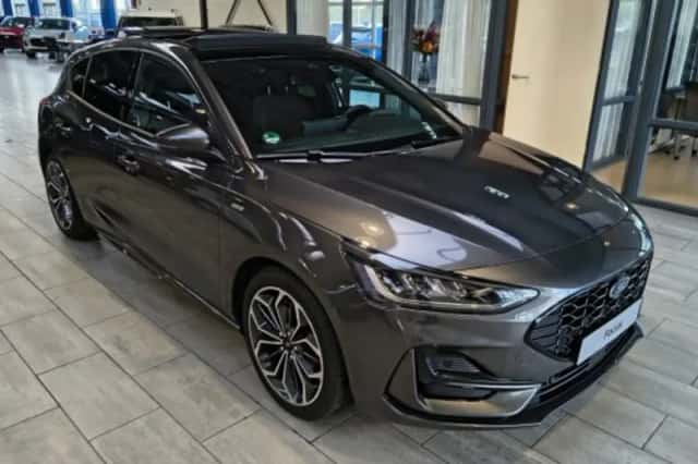 Ford Focus (2025) thumbnail 2