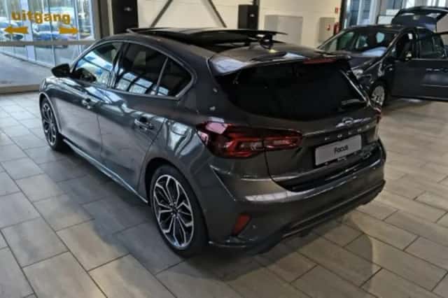 Ford Focus (2025) thumbnail 4