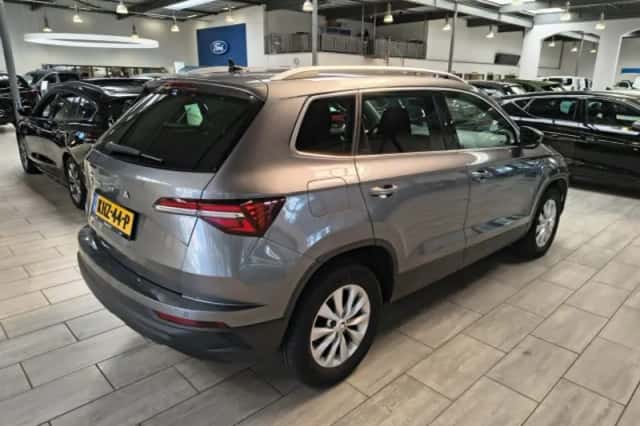 Škoda Karoq (2023) thumbnail 5