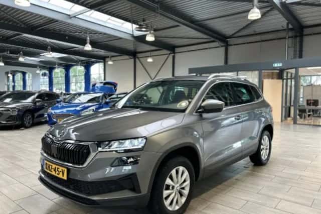 Škoda Karoq (2023) thumbnail 1