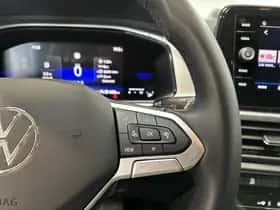 Volkswagen T-Roc (2025) thumbnail 9
