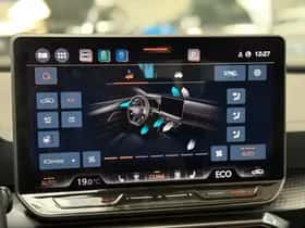 CUPRA Leon (2025) thumbnail 16