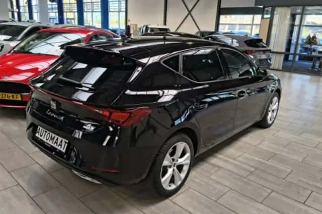 SEAT Leon (2025) thumbnail 5