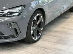 CUPRA Leon (2025) thumbnail 11