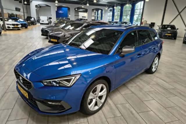 SEAT Leon (2025) thumbnail 1