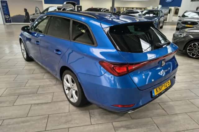 SEAT Leon (2025) thumbnail 4