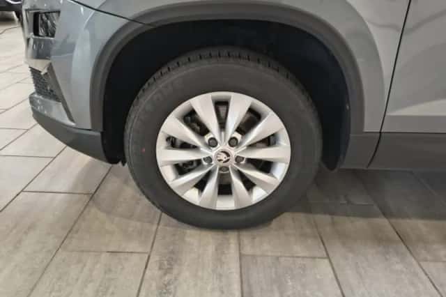 Škoda Karoq (2023) thumbnail 5