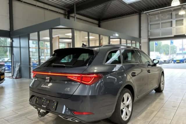 SEAT Leon (2025) thumbnail 6