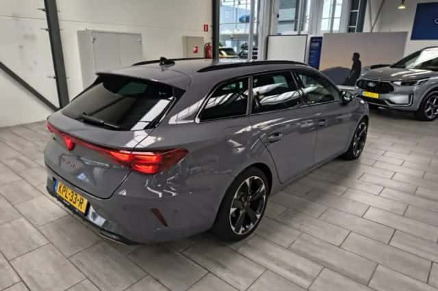 CUPRA Leon Sportstourer (2025) thumbnail 6