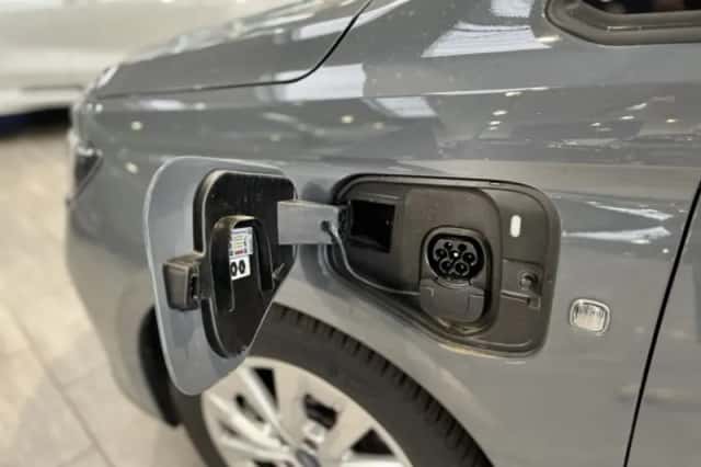 Ford Tourneo Connect (2025) thumbnail 2