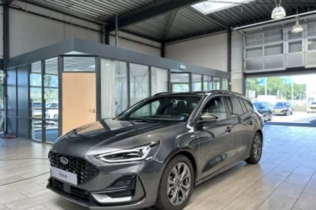 Ford Focus (2025) thumbnail 1