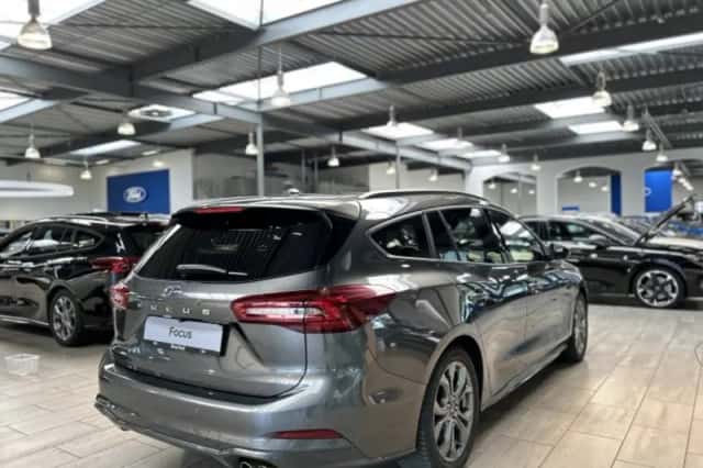 Ford Focus (2025) thumbnail 6