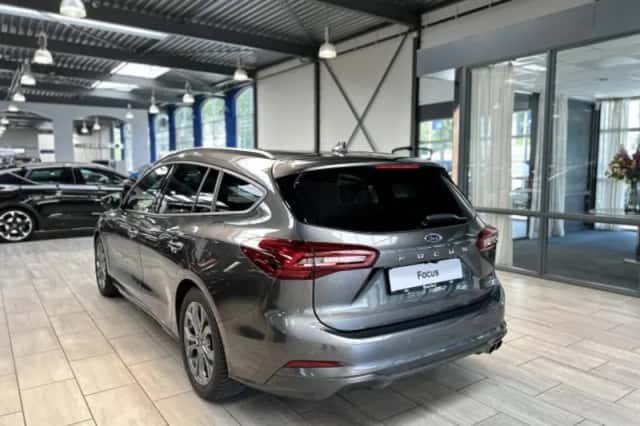 Ford Focus (2025) thumbnail 2