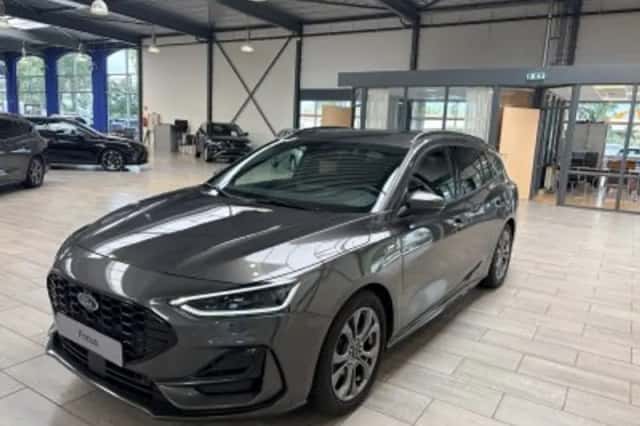 Ford Focus (2025) thumbnail 3