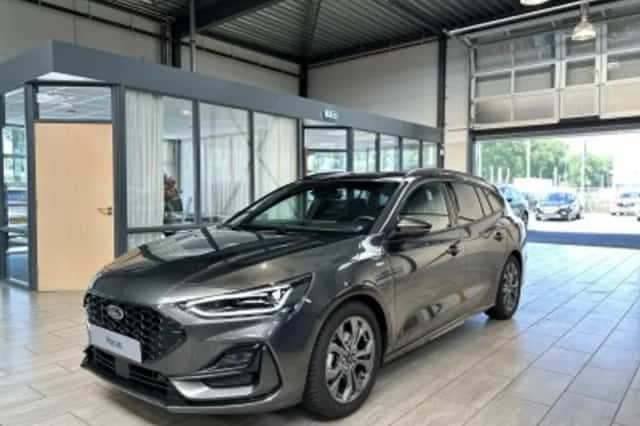 Ford Focus (2025) thumbnail 4