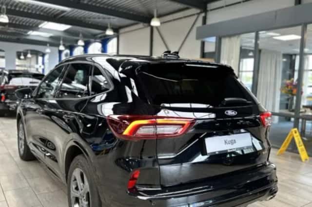 Ford Kuga (2025) thumbnail 2