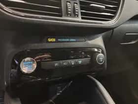 Ford Kuga (2025) thumbnail 11