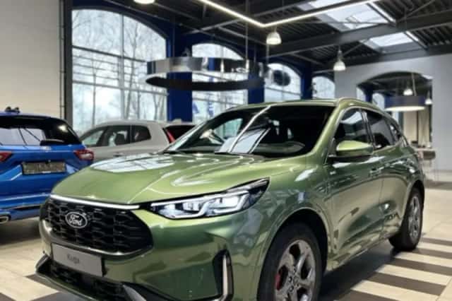 Ford Kuga (2025) thumbnail 1