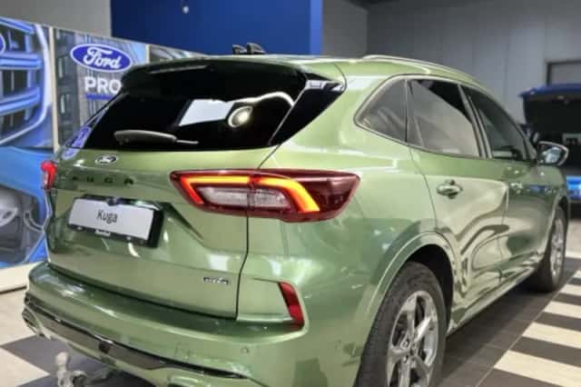 Ford Kuga (2025) thumbnail 3