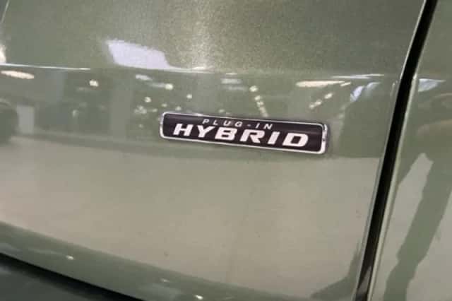 Ford Kuga (2025) thumbnail 5