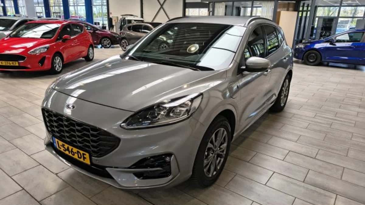 Ford Kuga (2021) — foto 1