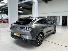 Ford Mustang Mach-E thumbnail 4