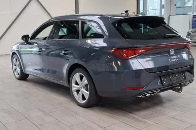 SEAT Leon (2025) thumbnail 3