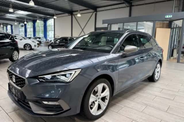 SEAT Leon (2025) thumbnail 1