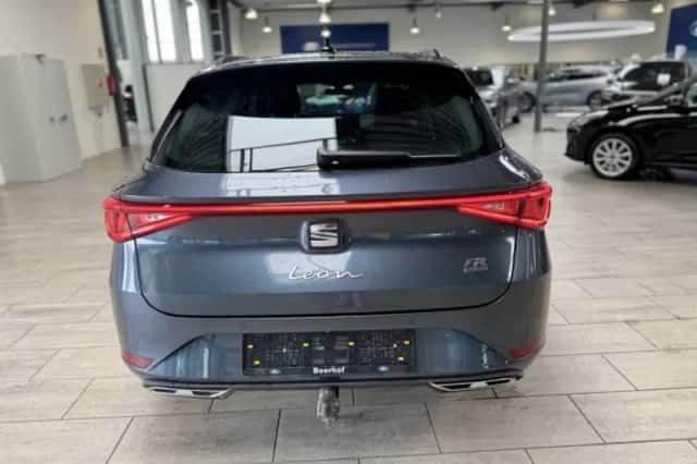 SEAT Leon (2025) thumbnail 3